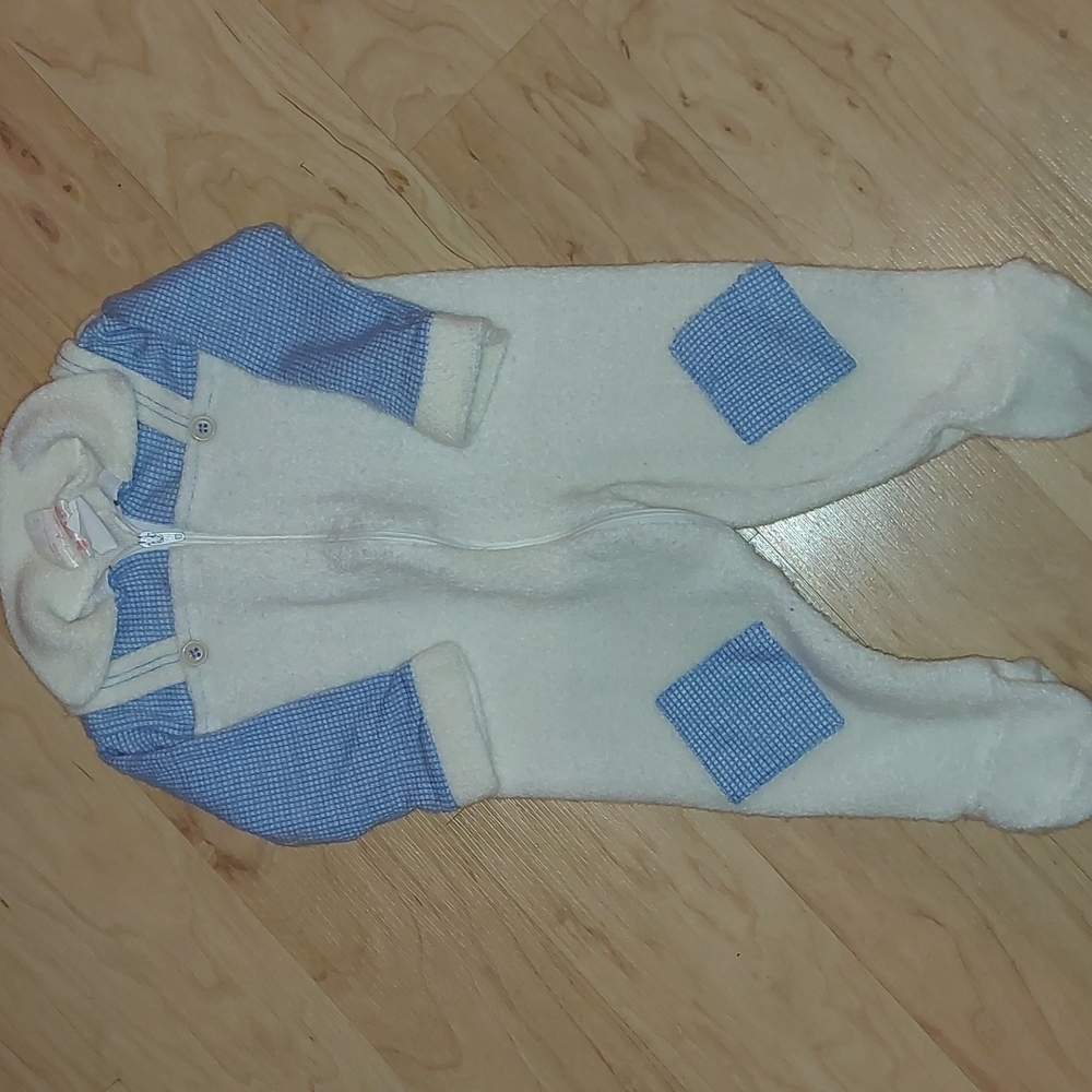 Vtg White and Blue Baby Sleeper size 0-3 months